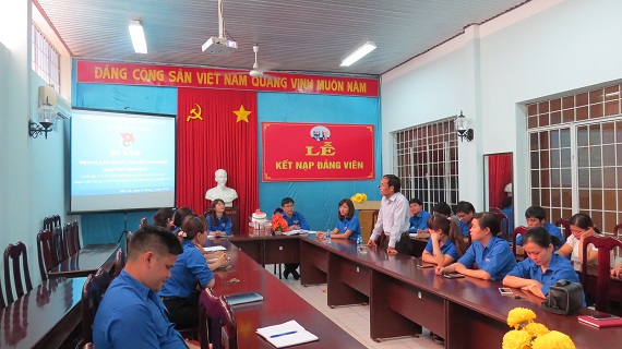 Đoàn Trường Chính trị tỉnh Đắk Lắk tổ chức tọa đàm kỷ niệm 87 năm Ngày thành lập Đoàn Thanh niên cộng sản Hồ Chí Minh  (26/3/1931 - 26/3/2018)